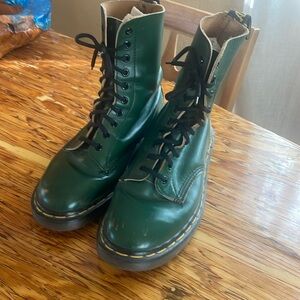 Vintage 90s green Dr.Martens